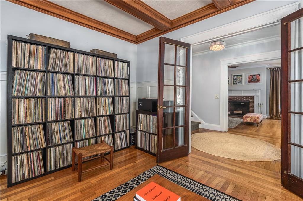 190 Lexington Avenue Property Photo 7
