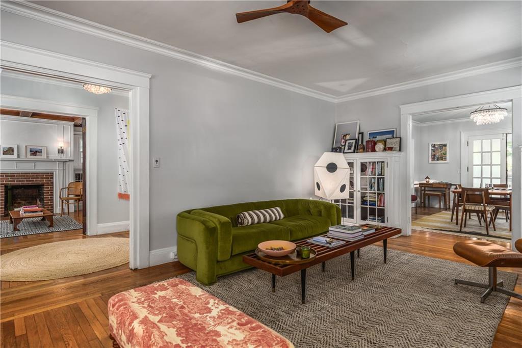 190 Lexington Avenue Property Photo 9