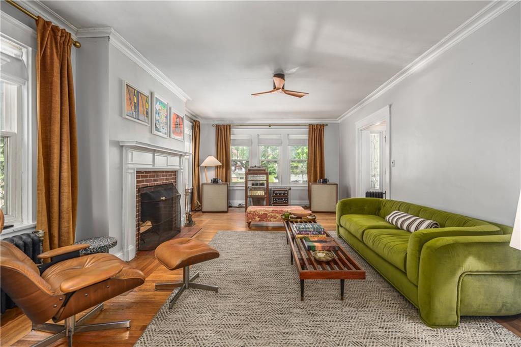 190 Lexington Avenue Property Photo 11
