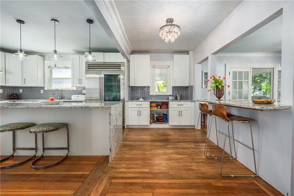 190 Lexington Avenue Property Photo 17