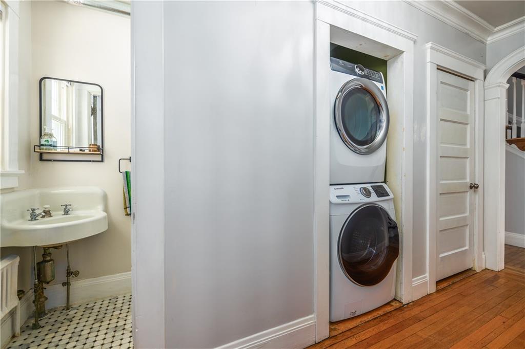190 Lexington Avenue Property Photo 26