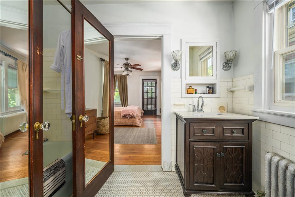 190 Lexington Avenue Property Photo 31