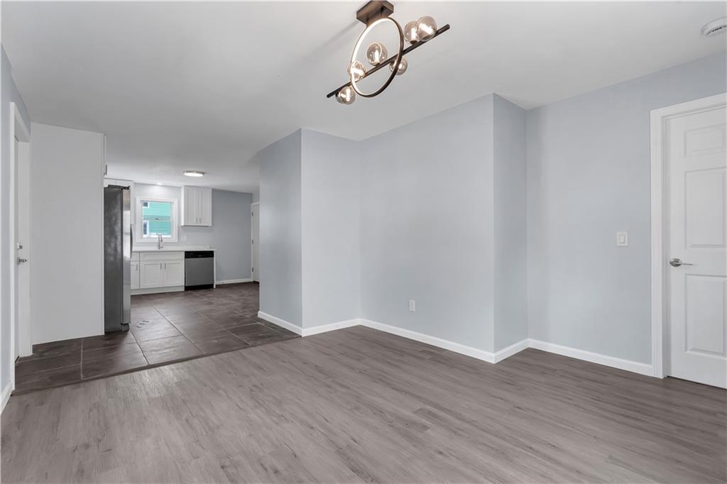 40 Barber Avenue Property Photo 9