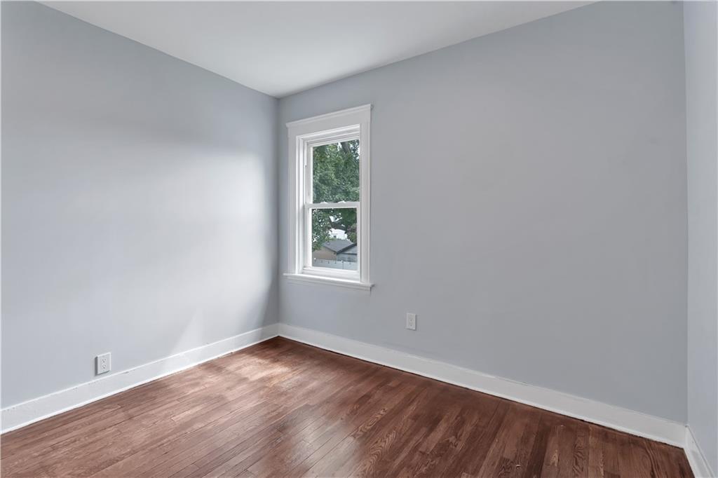 40 Barber Avenue Property Photo 32