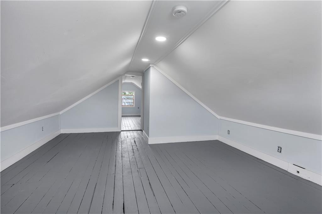40 Barber Avenue Property Photo 34