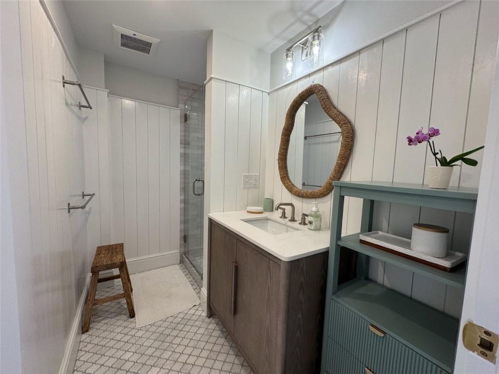 8 Barney Street Unit 2 Property Photo 7