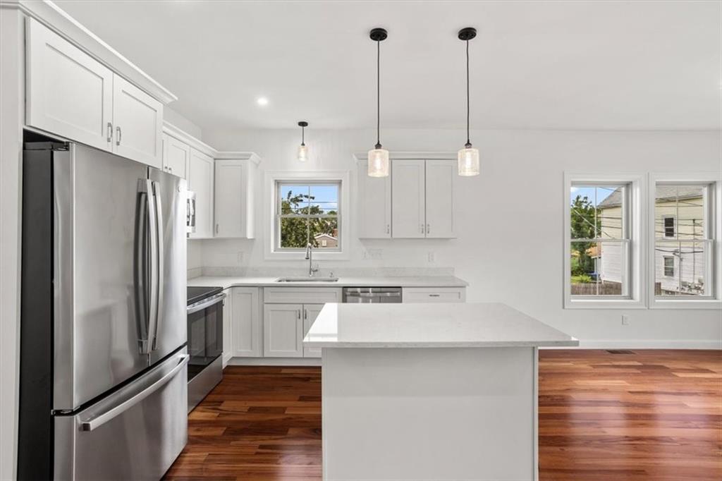 11 Stone Street Unit E Property Photo 1