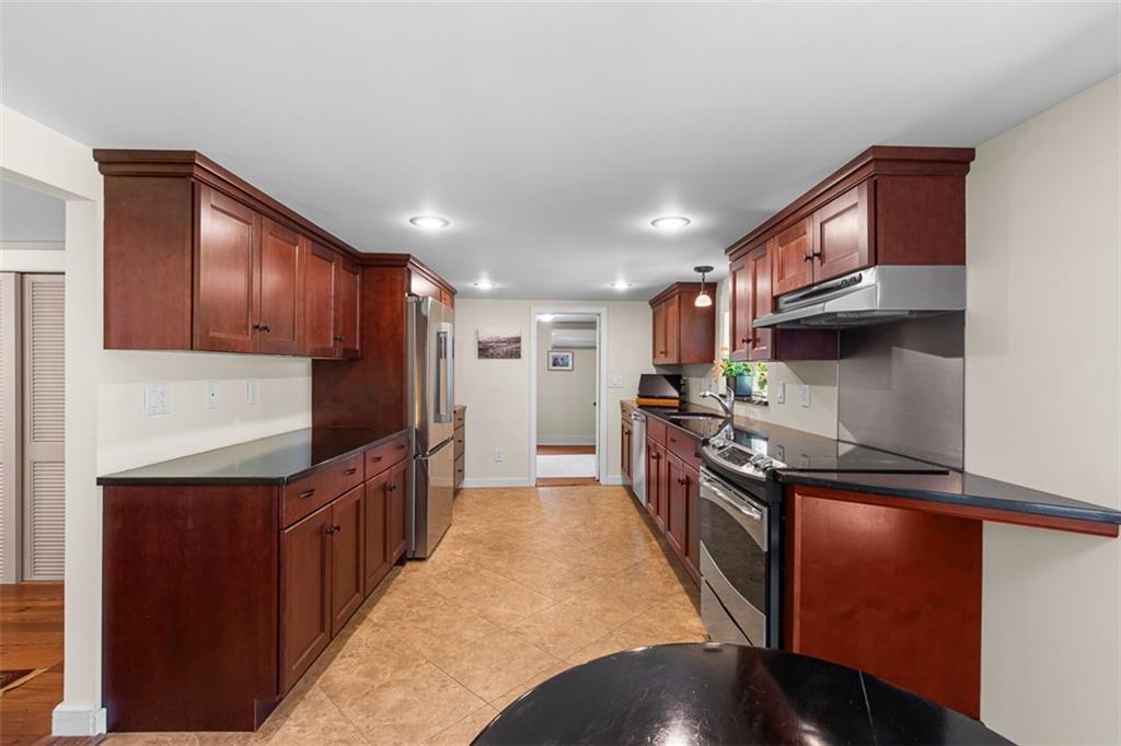 90 Battey Meetinghouse Road Property Photo 9