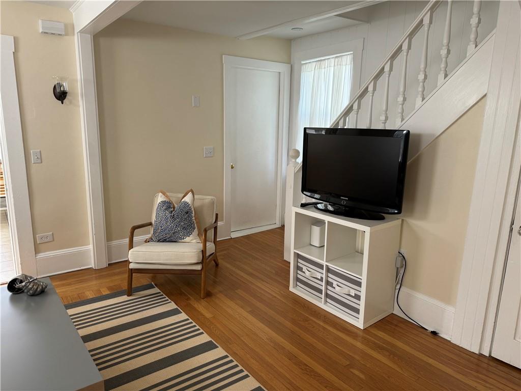 49 Connection Street Property Photo 6