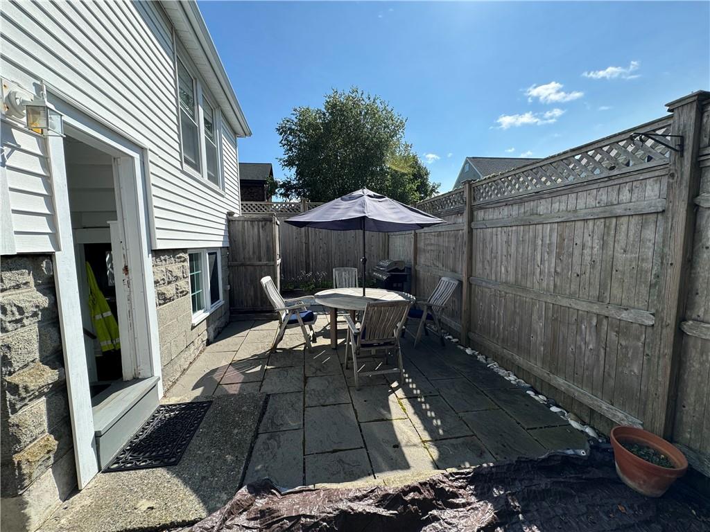 49 Connection Street Property Photo 29