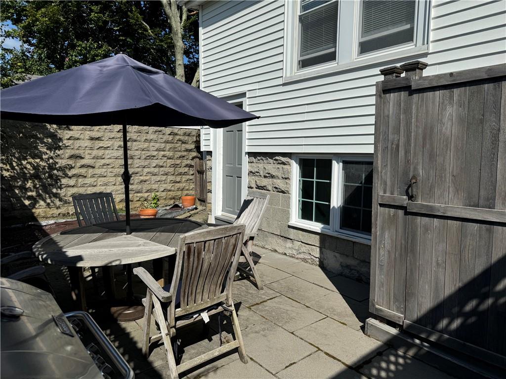 49 Connection Street Property Photo 32
