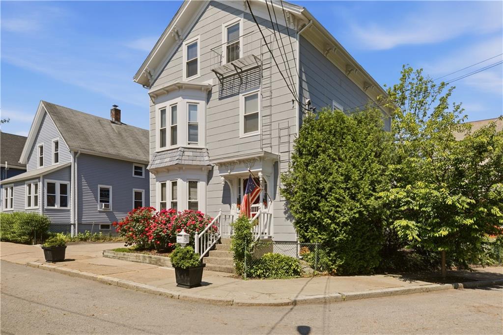 30 Whipple Street Property Photo 3