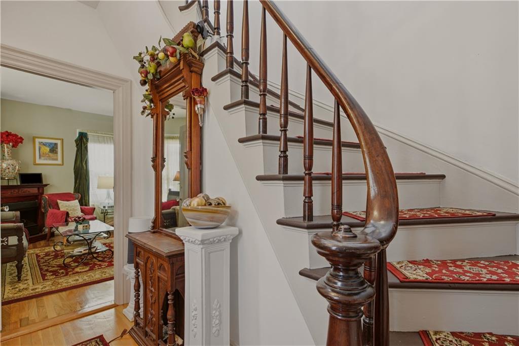 30 Whipple Street Property Photo 8