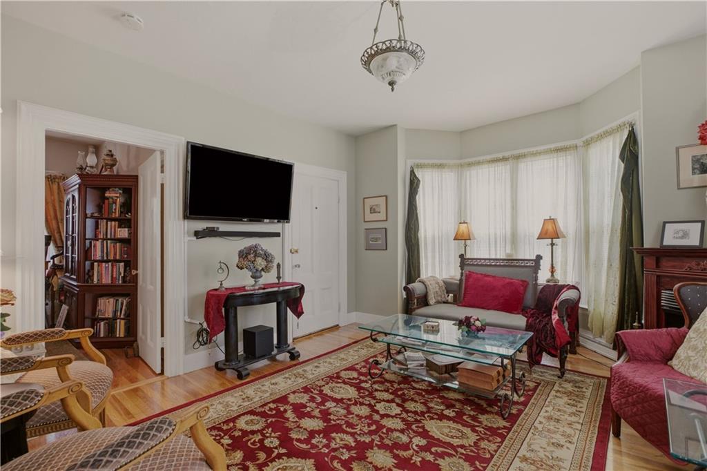 30 Whipple Street Property Photo 11