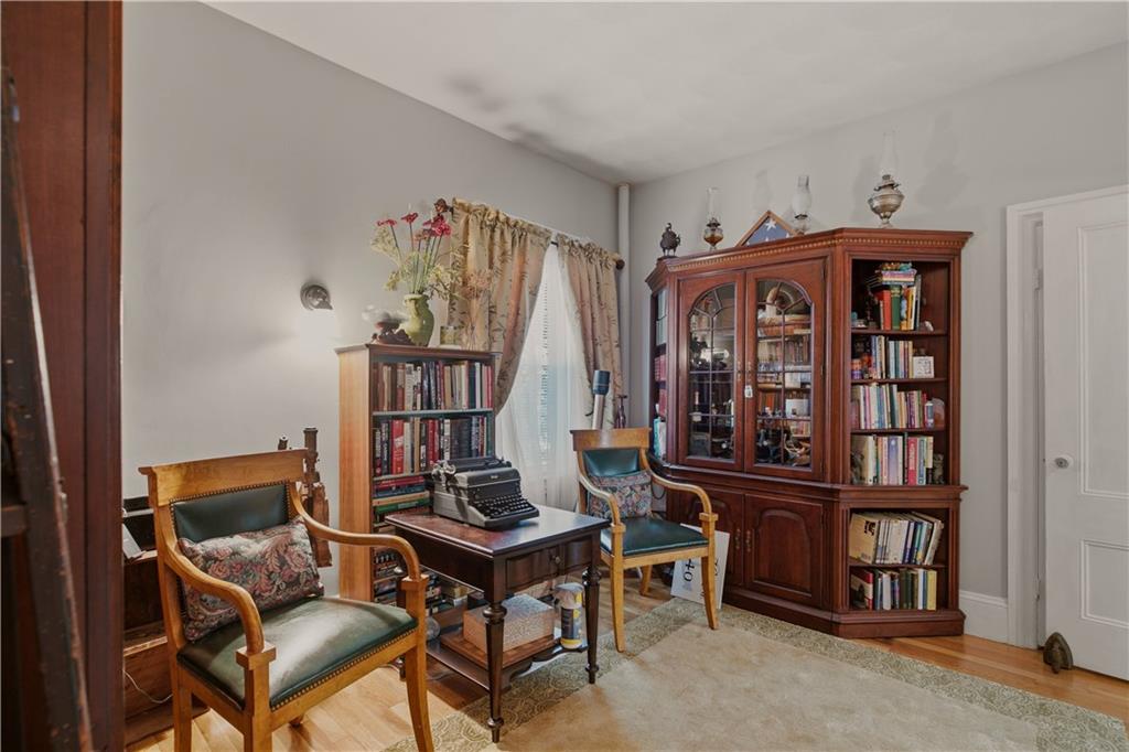 30 Whipple Street Property Photo 18
