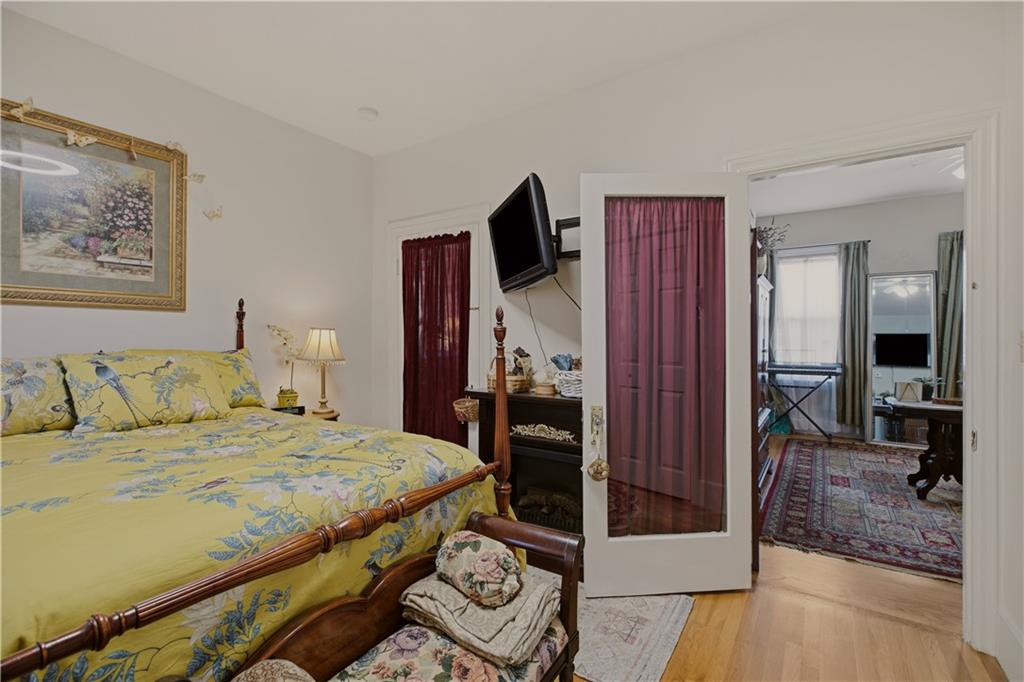 30 Whipple Street Property Photo 32