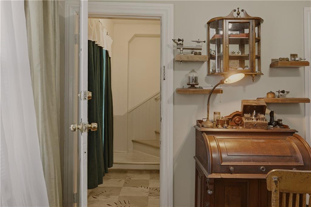 30 Whipple Street Property Photo 37