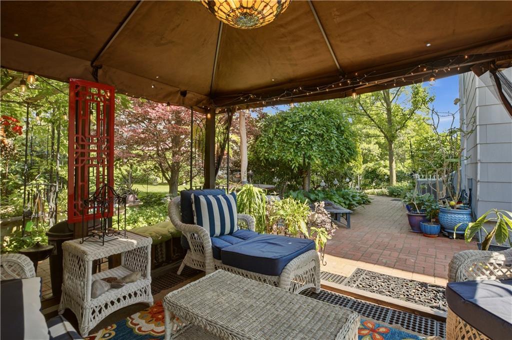 30 Whipple Street Property Photo 49