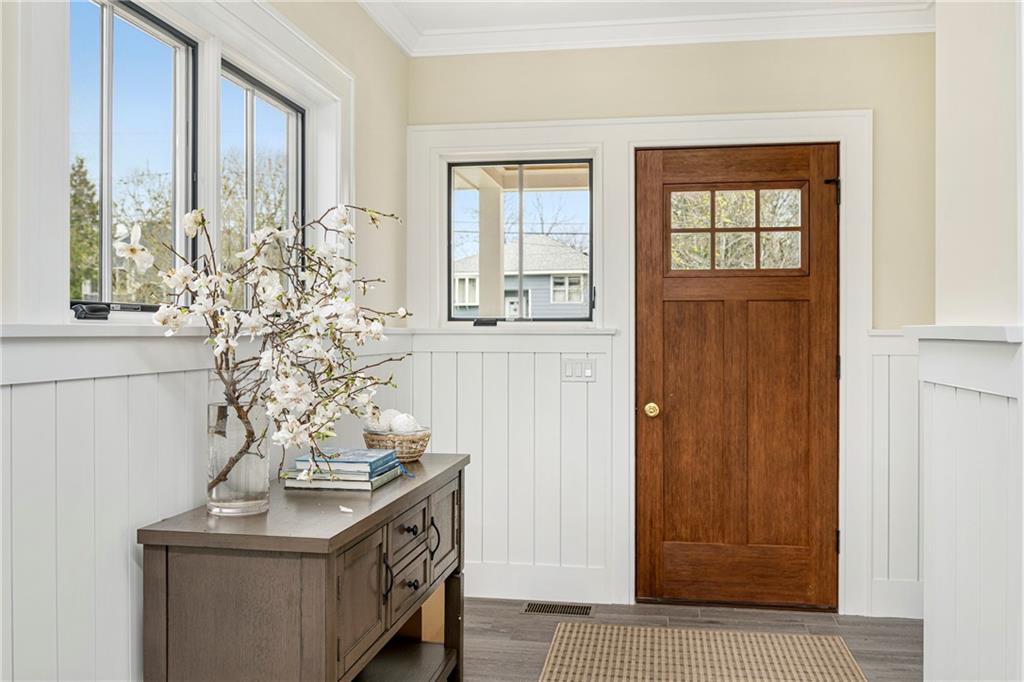 118 Newport Avenue Property Photo 8