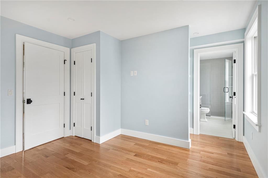 118 Newport Avenue Property Photo 34