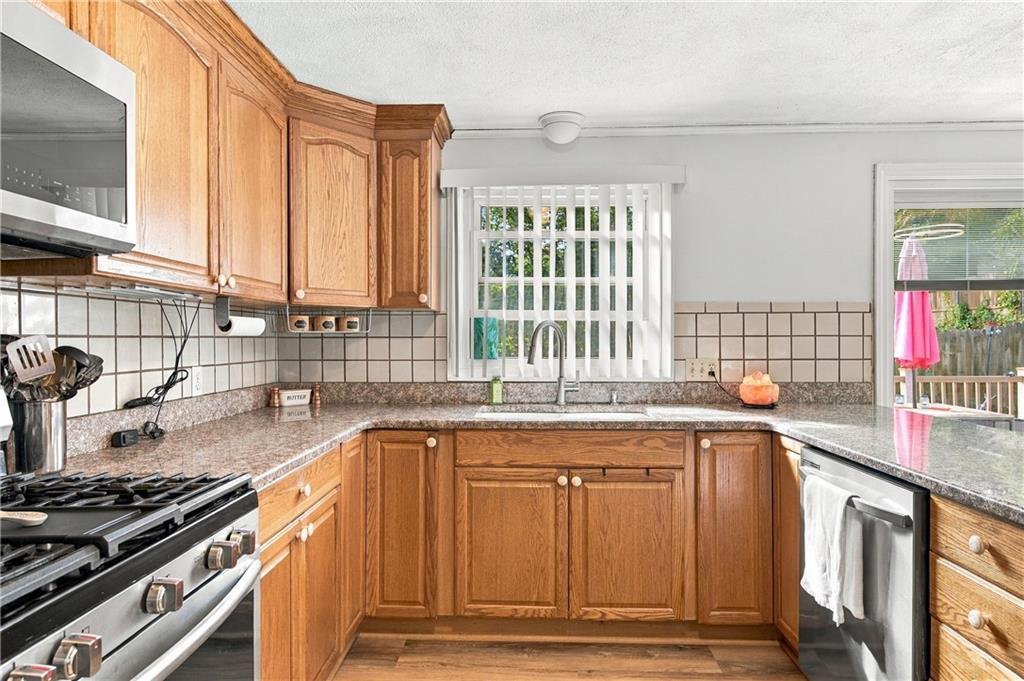 24 Derby Avenue Property Photo 8