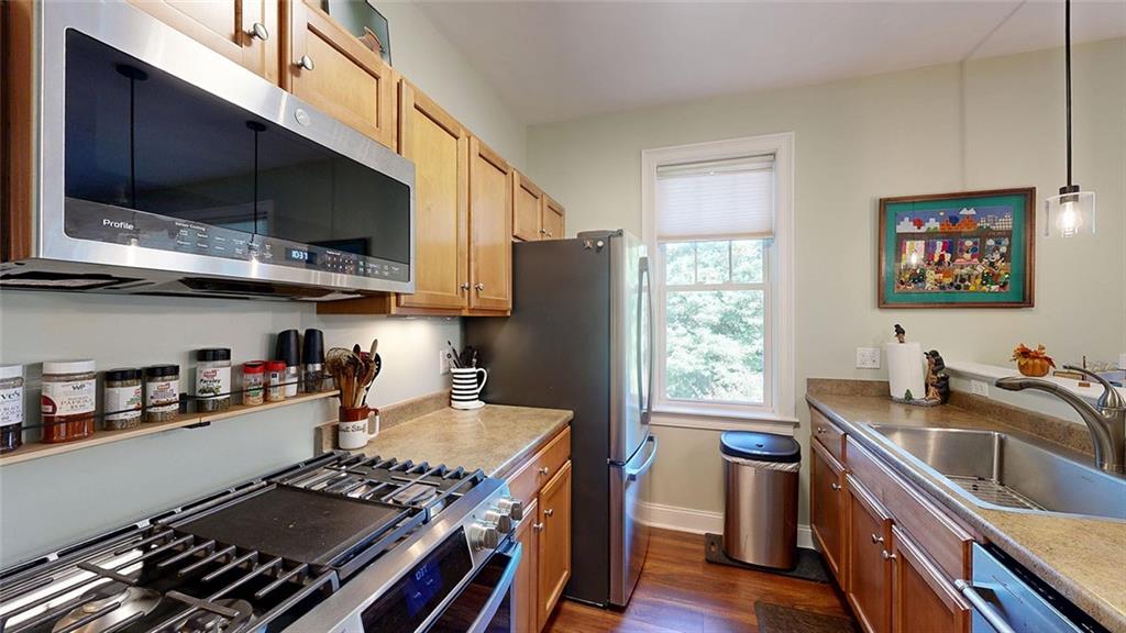 301 Church Street Unit 210 Property Photo 3