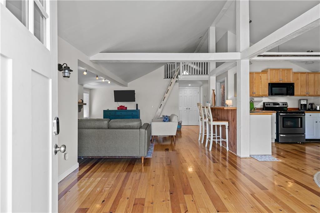 1024 Anthony Road Property Photo 6