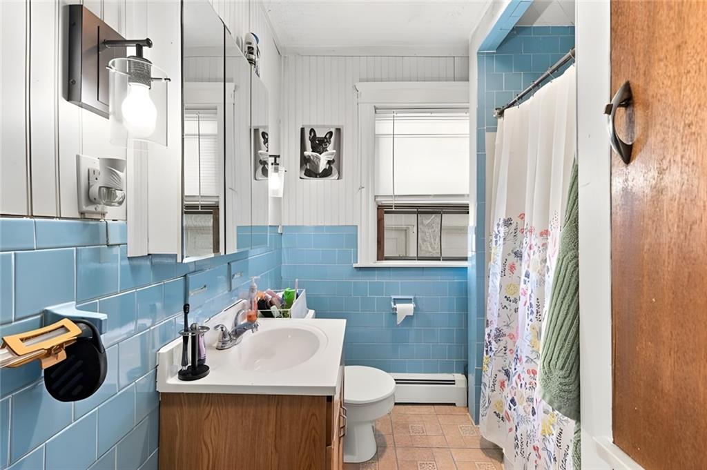 904 Newport Avenue Property Photo 16