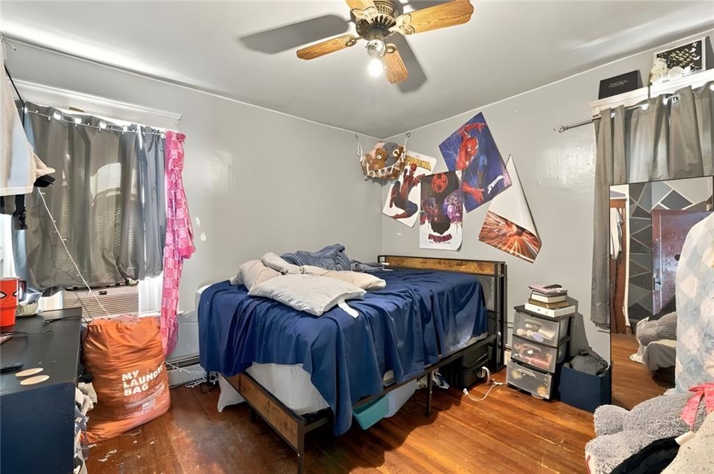 904 Newport Avenue Property Photo 23