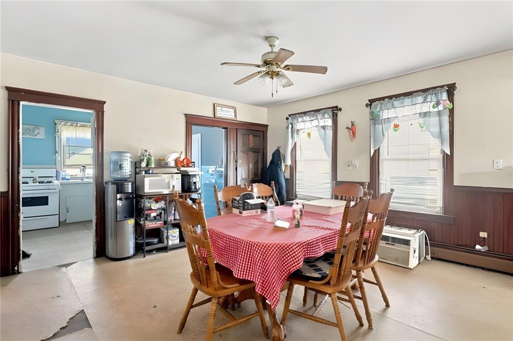 904 Newport Avenue Property Photo 26