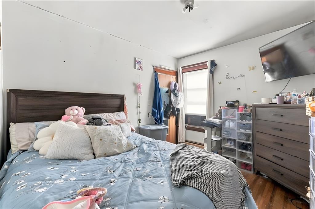 904 Newport Avenue Property Photo 29