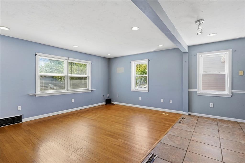 86 Paul Street Property Photo 12