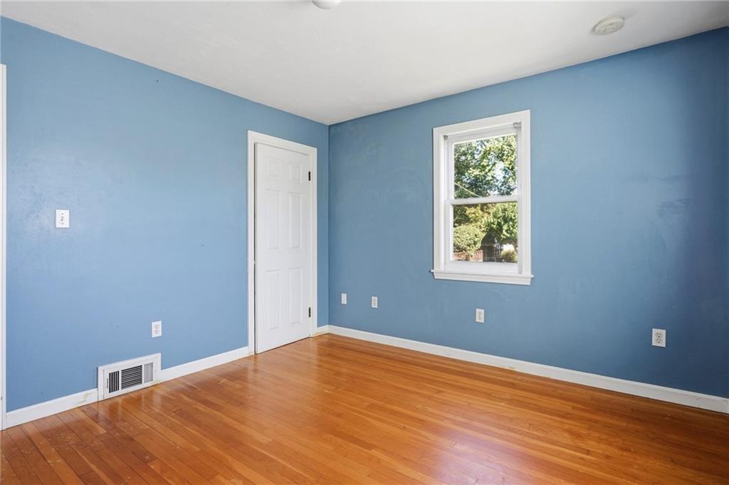 86 Paul Street Property Photo 15
