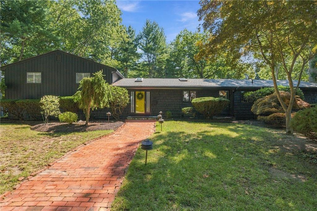 160 Windermere Way Property Photo 1