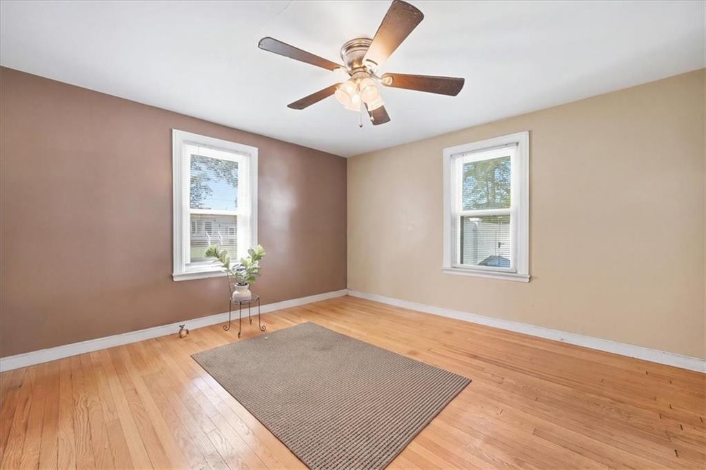 20 Horse Neck Road Property Photo 9
