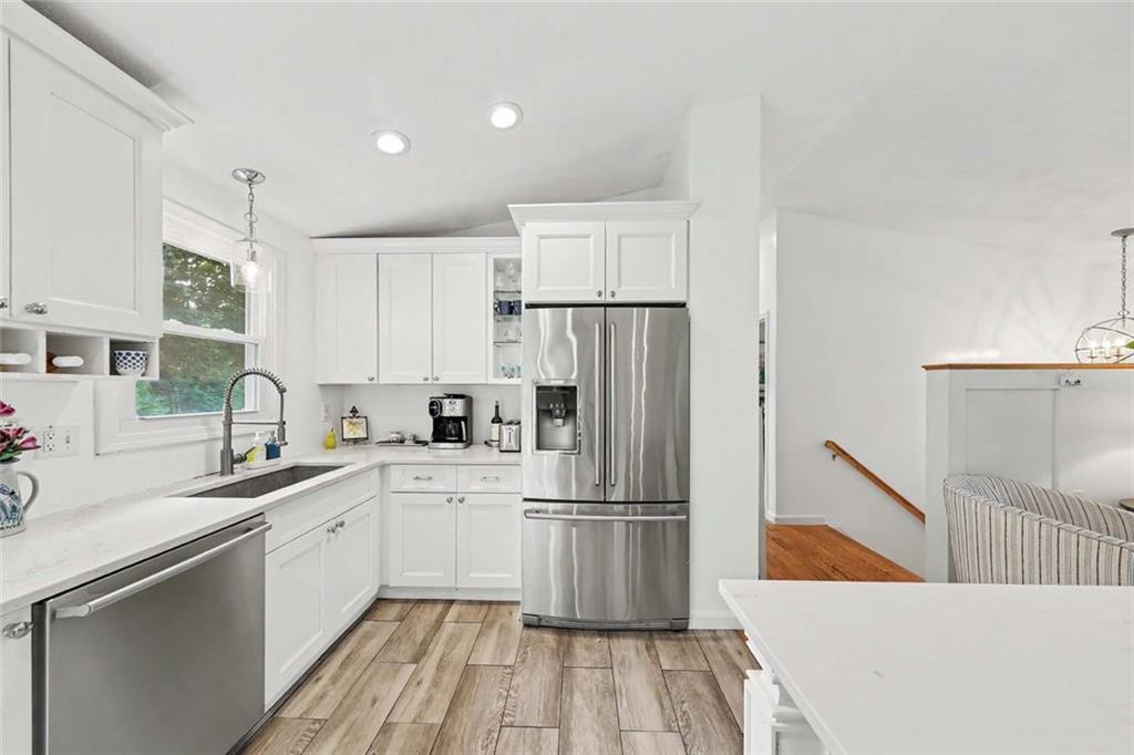 38 Lakeview Drive Property Photo 15