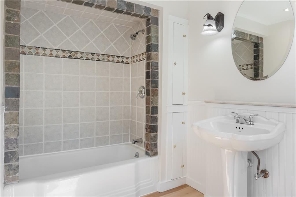 120 East Shore Drive Property Photo 12
