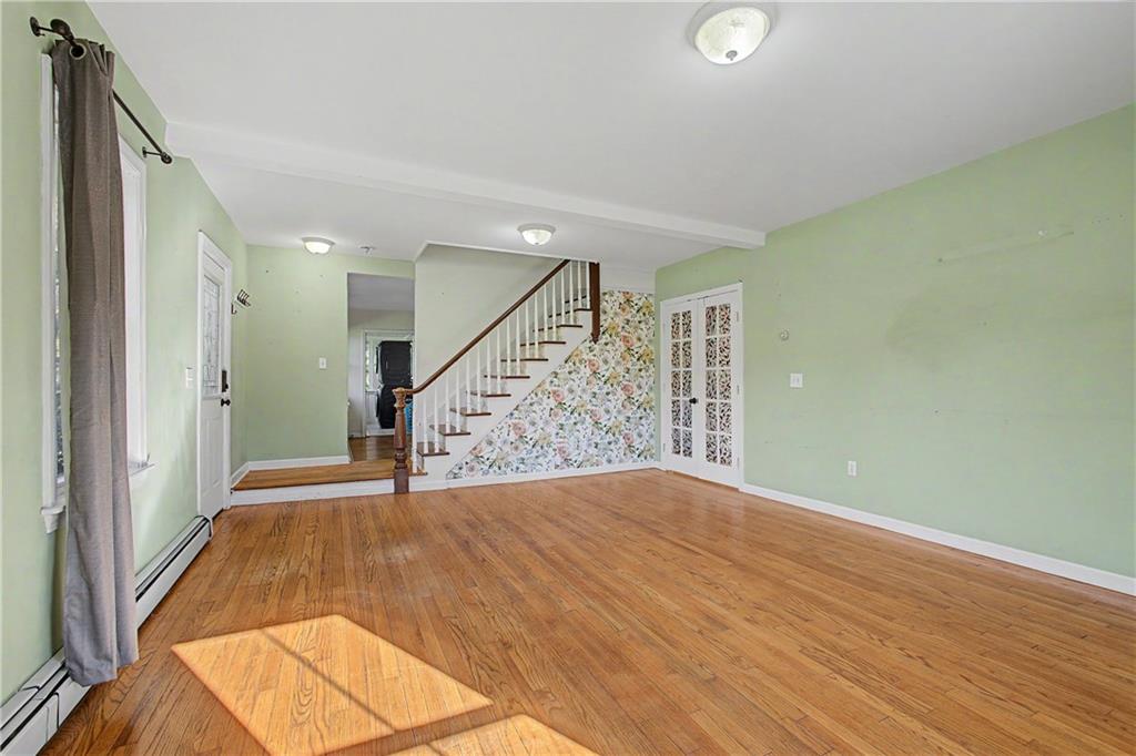 327 Church Street Property Photo 4