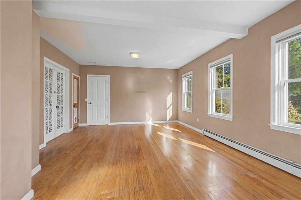 327 Church Street Property Photo 16