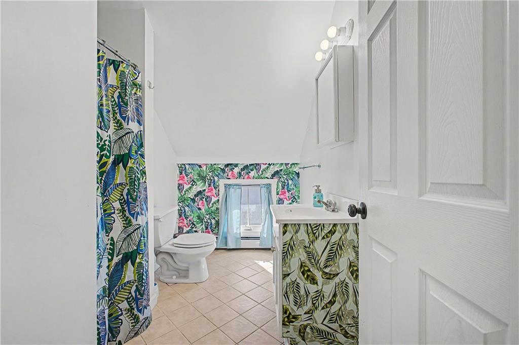 327 Church Street Property Photo 28