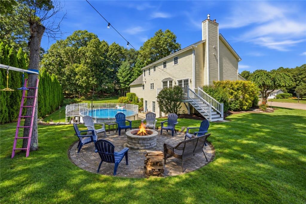 2 Nutmeg Circle Property Photo 2