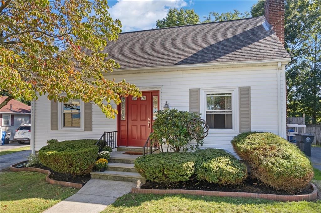 184 Chestnut Avenue Property Photo 1