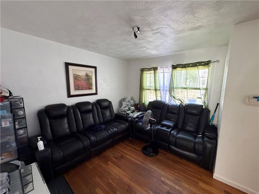 98 Mission Place Property Photo 12