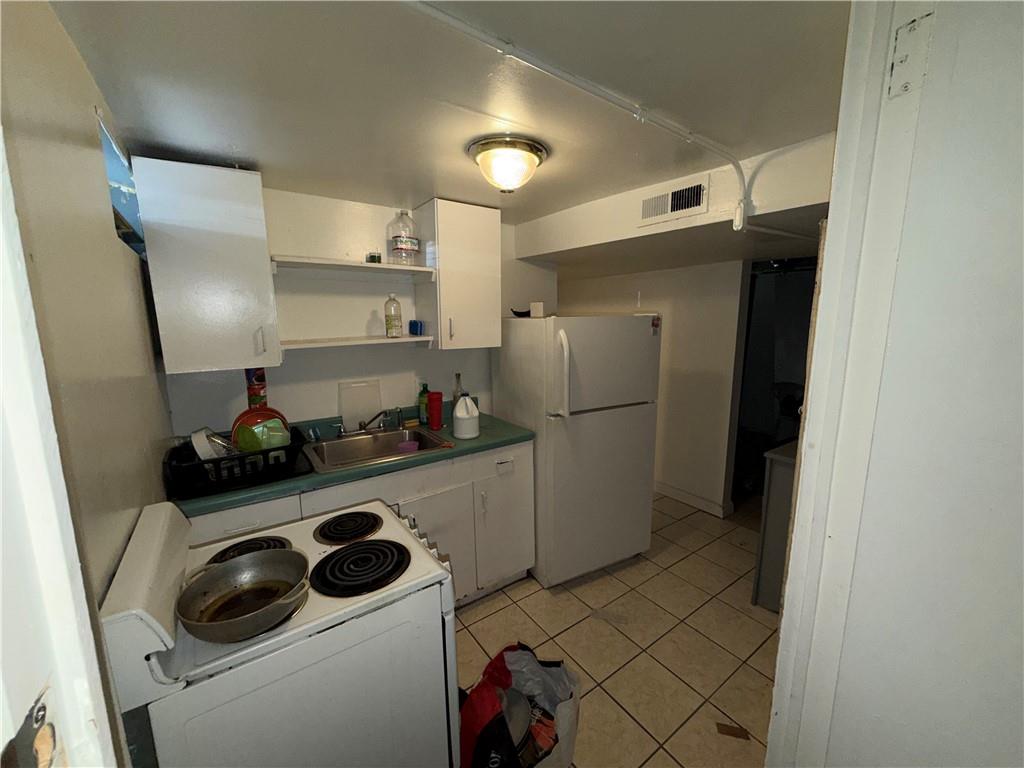 98 Mission Place Property Photo 13