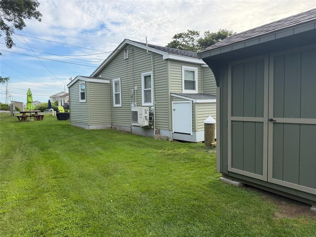 655 Succotash Road Property Photo 10