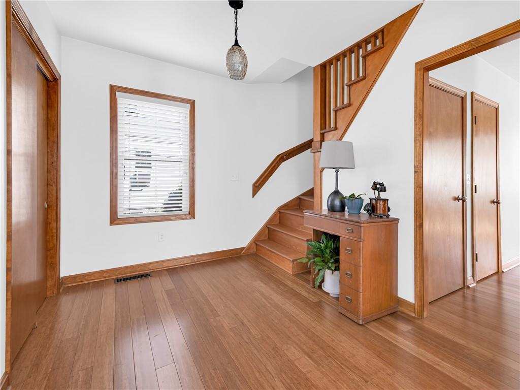 17 Catalpa Avenue Property Photo 4