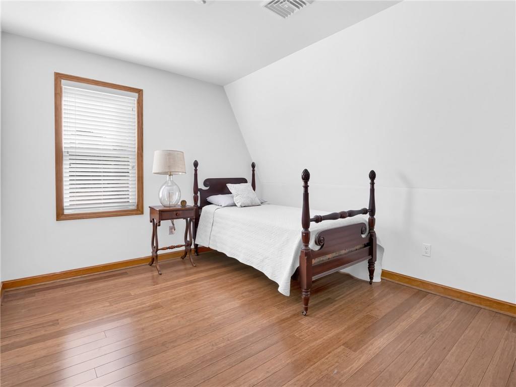 17 Catalpa Avenue Property Photo 22