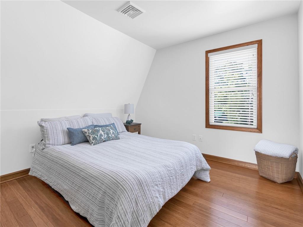 17 Catalpa Avenue Property Photo 23
