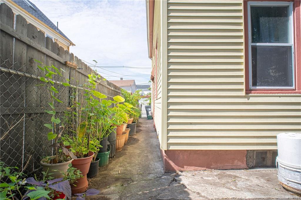 36 Hamilton Street Property Photo 30