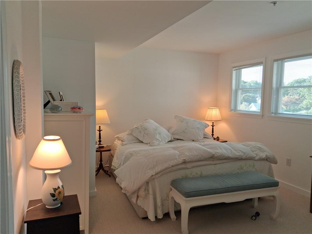 53 Conanicus Avenue Unit 4e Property Photo 8